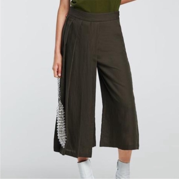 NWOT Zara Olive Green Pleated Split Skirt Culottes